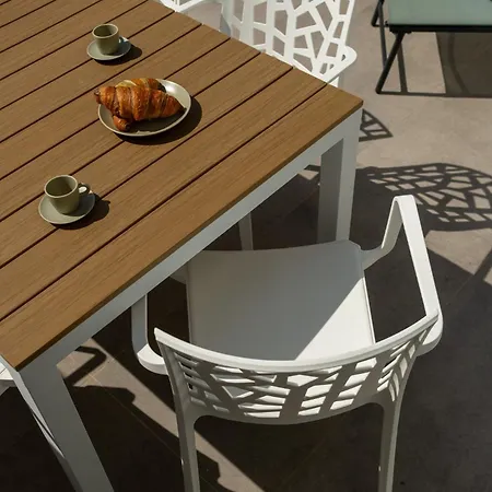 The Penthouse By Shmoo - Ferries