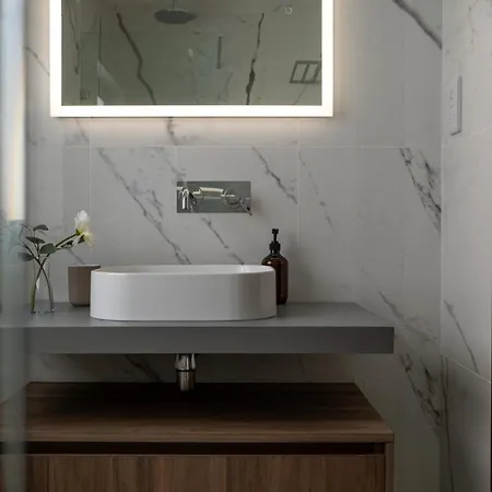 The Penthouse By Shmoo - Ferries *