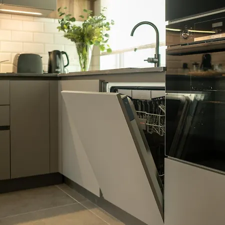 The Penthouse By Shmoo - Ferries *