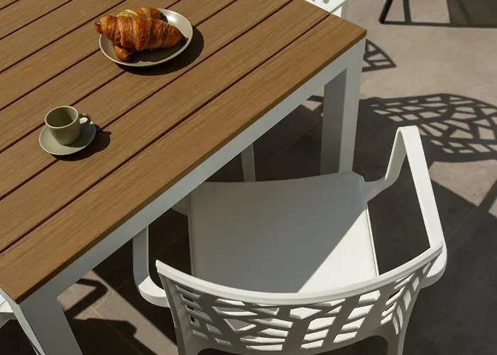 The Penthouse By Shmoo - Ferries