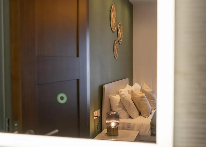 The Penthouse By Shmoo - Ferries Apartament *