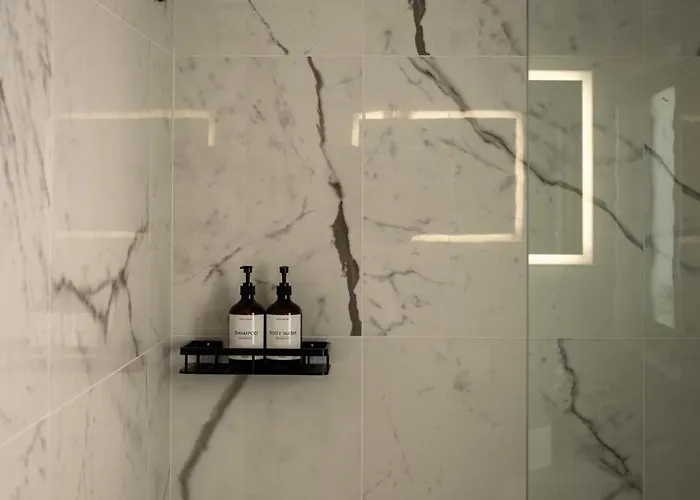 The Penthouse By Shmoo - Ferries