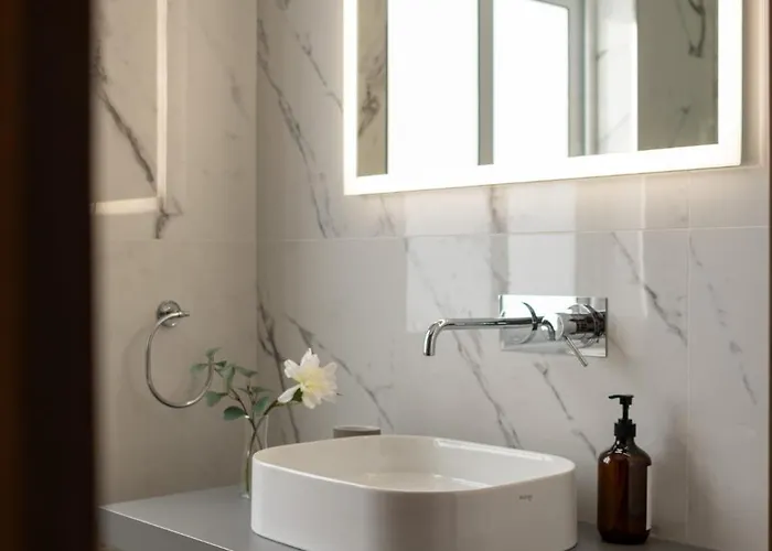 The Penthouse By Shmoo - Ferries